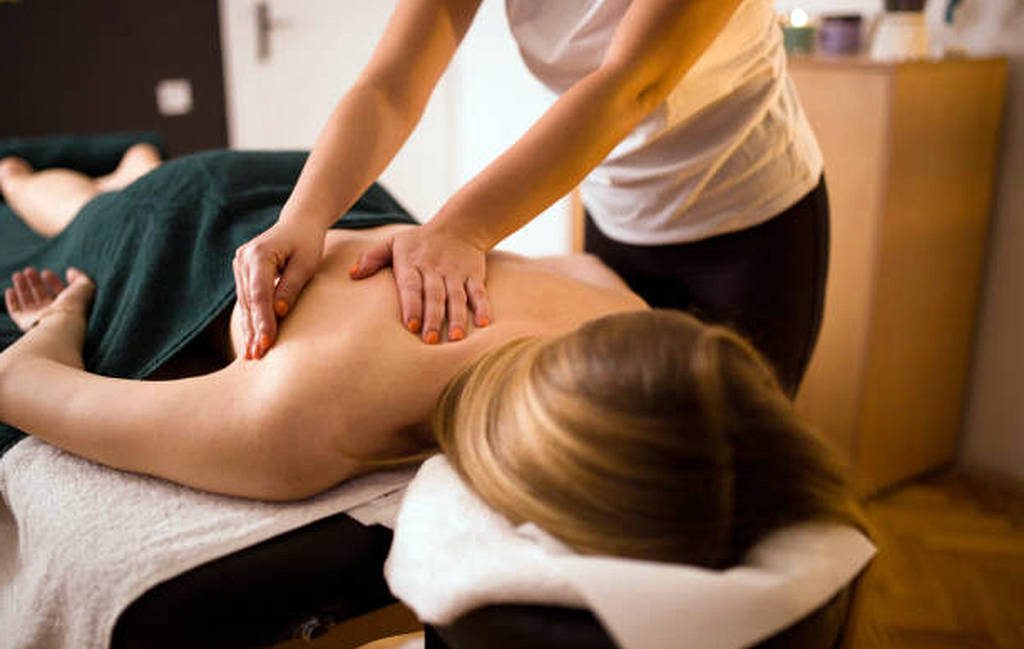Integration von Massage in den Alltag zur Förderung der Gesundheit